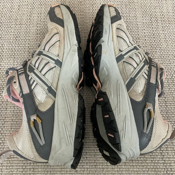 Asics Trail Women’s Size 6.5 - Picture 4 of 5